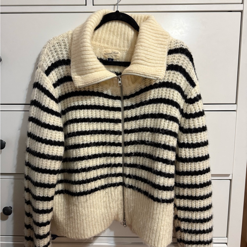 Universal Thread Cream and Black Knit Sweater